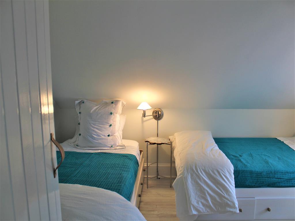 1 MacKay Way photo 20