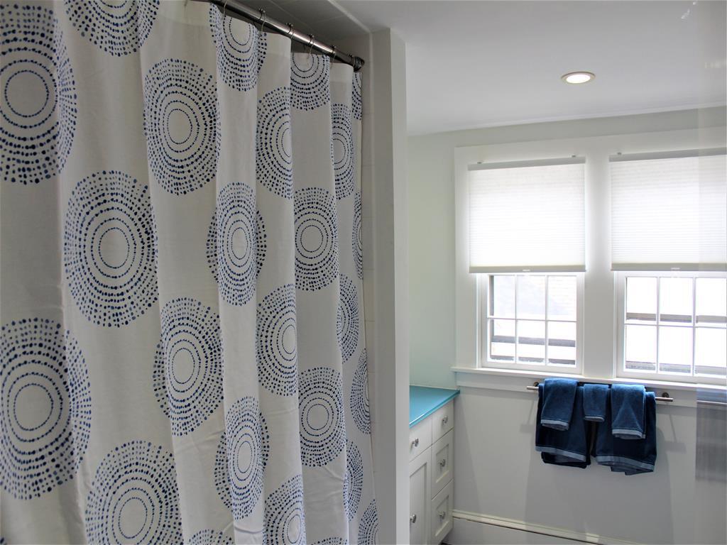1 MacKay Way photo 26