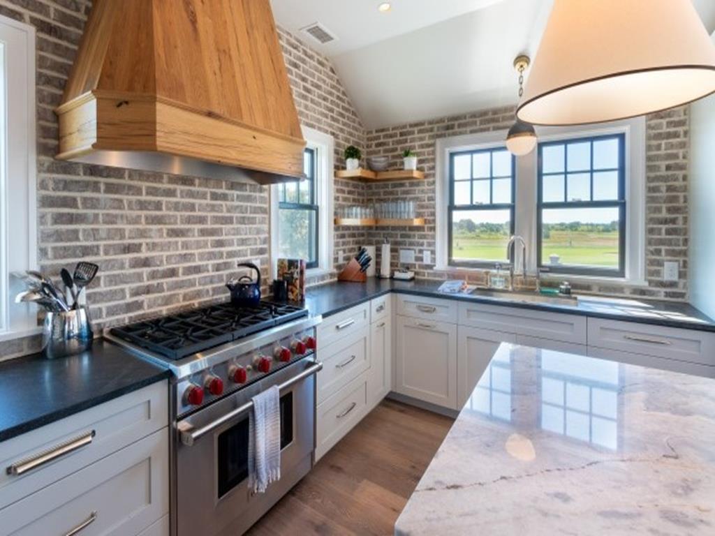 13 Hendersons Drive photo 2