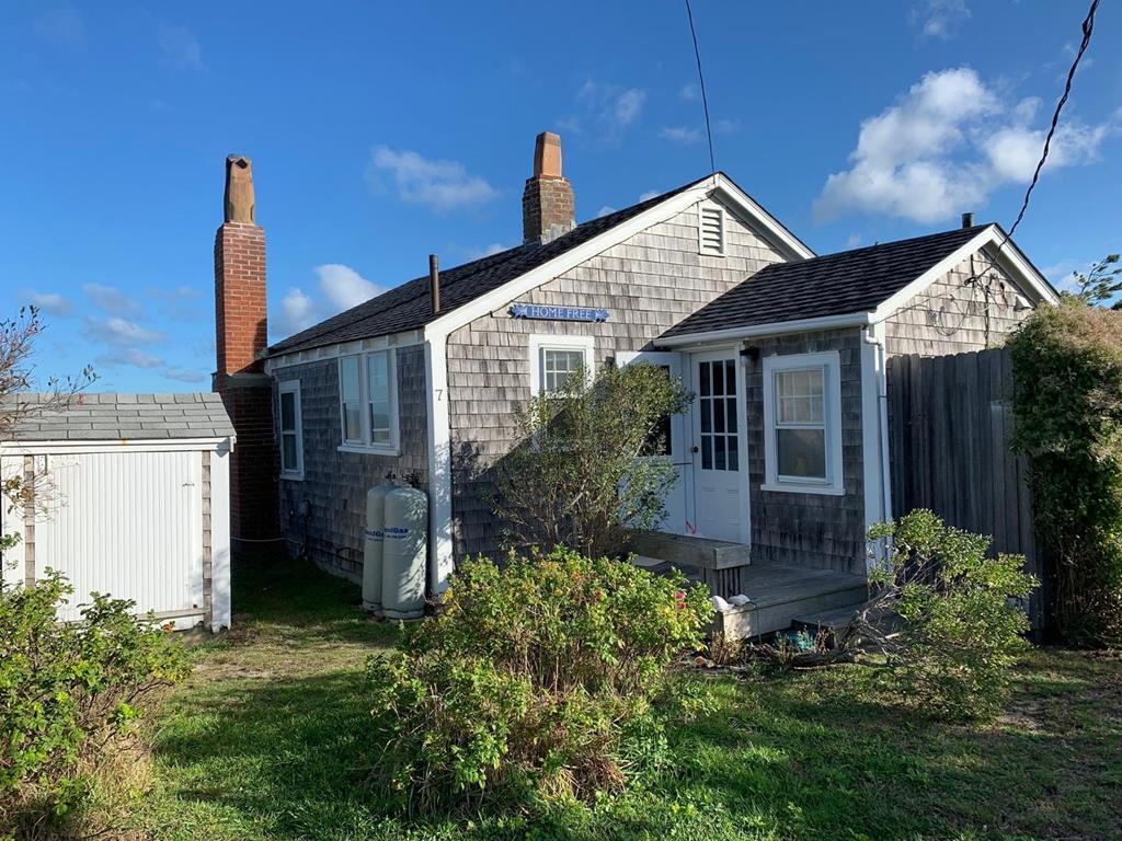 Photo of Nantucket vacation rental property at 7 Massachusetts Avenue Nantucket, MA 02554