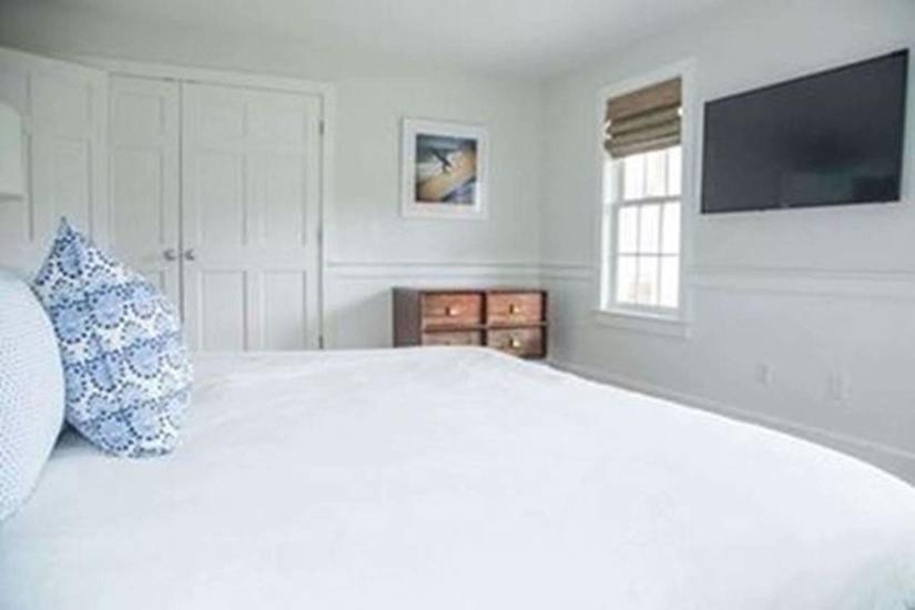 32 Monomoy Road photo 15