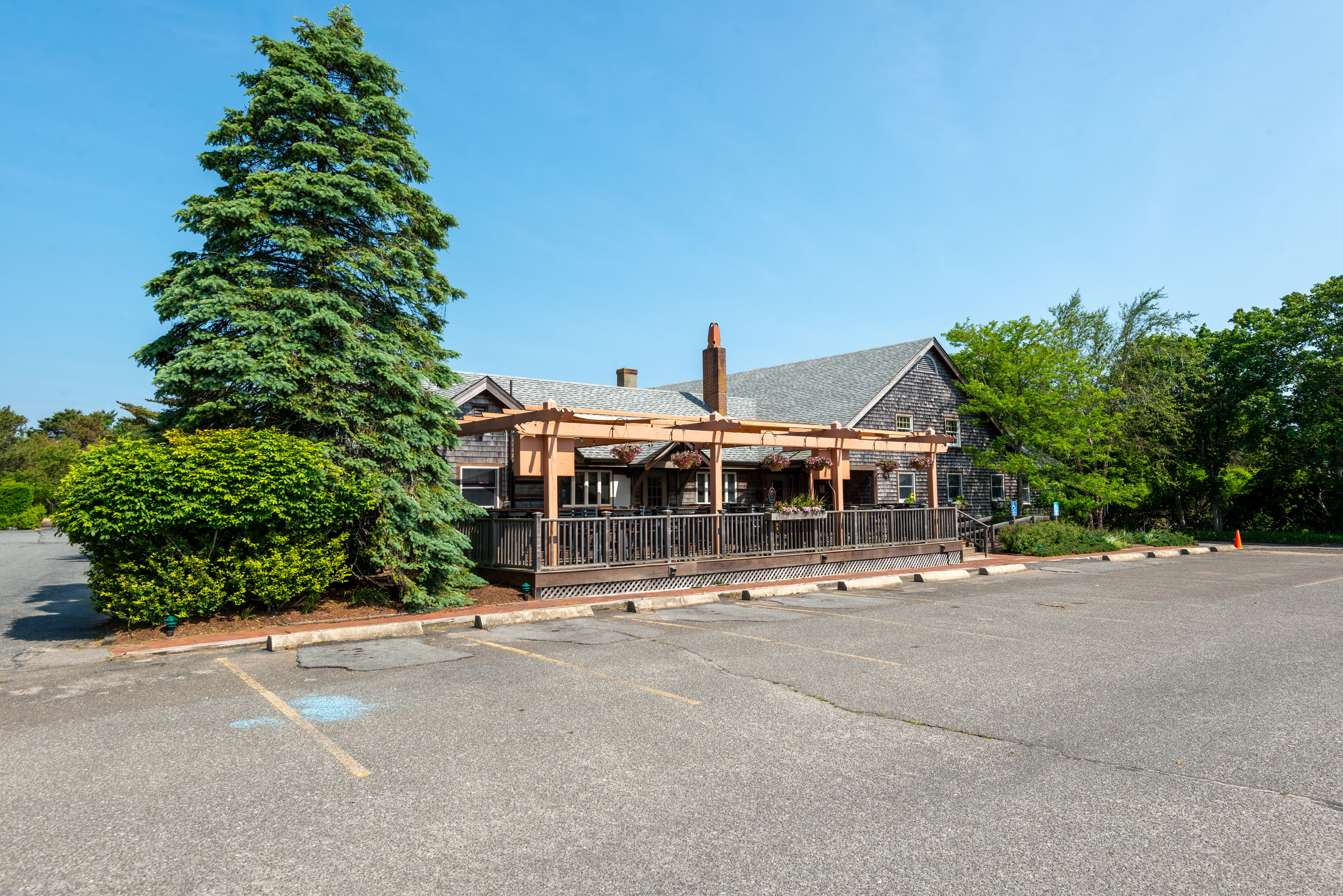 27 Fairgrounds Road photo 22