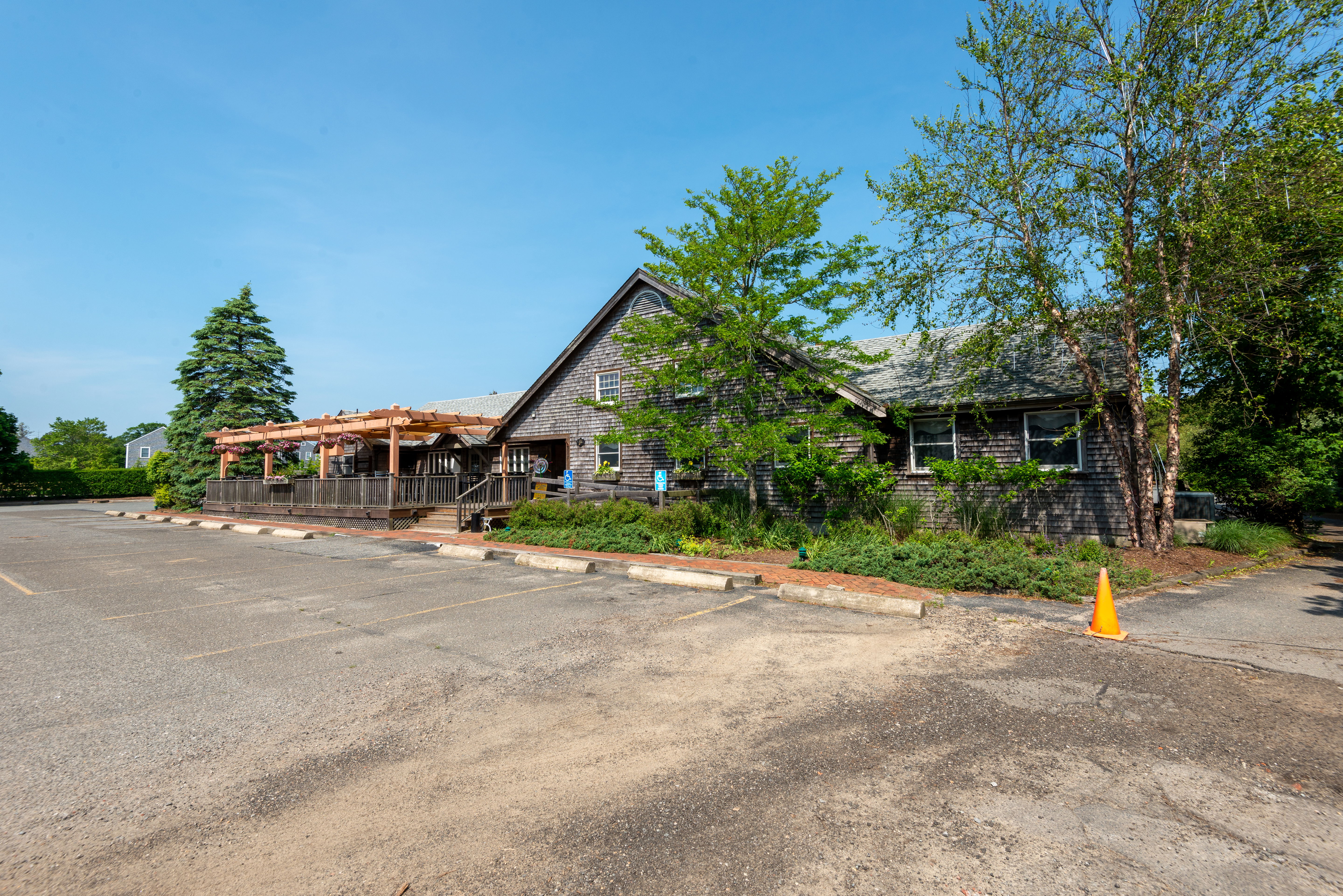 27 Fairgrounds Road photo 23