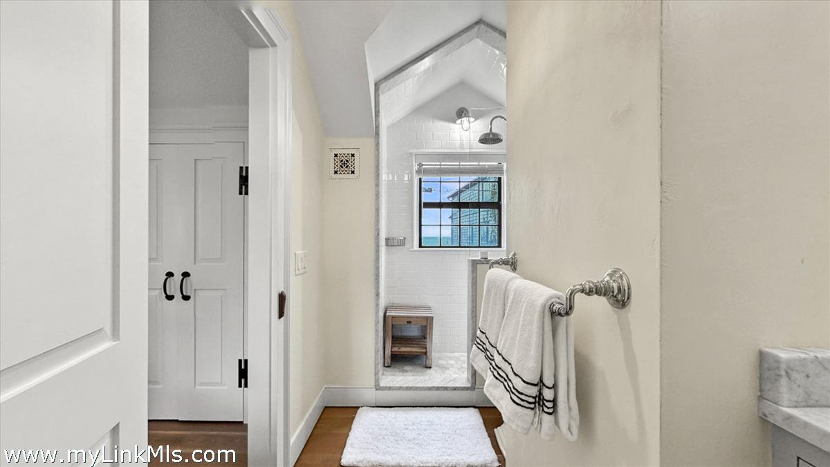 25 Broadway photo 43