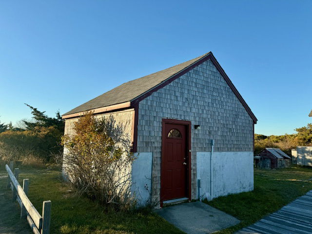 31 Western Avenue photo 9