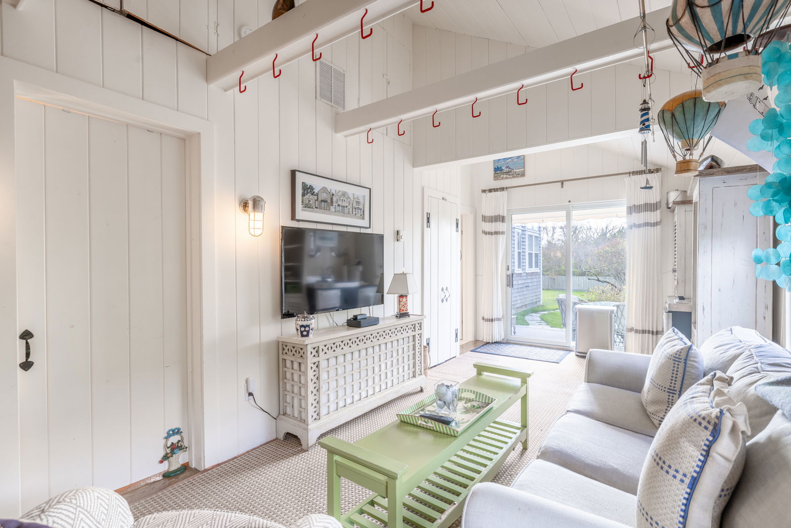 60 Cliff Road photo 27