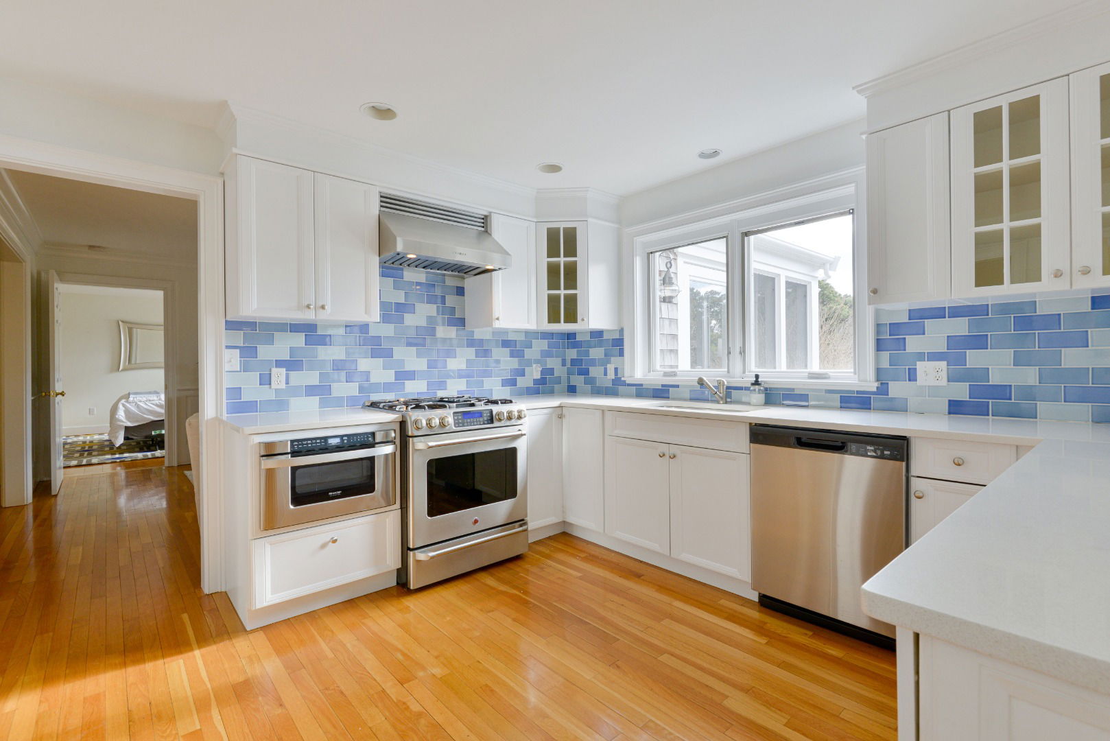 16 Gladlands Avenue photo 10
