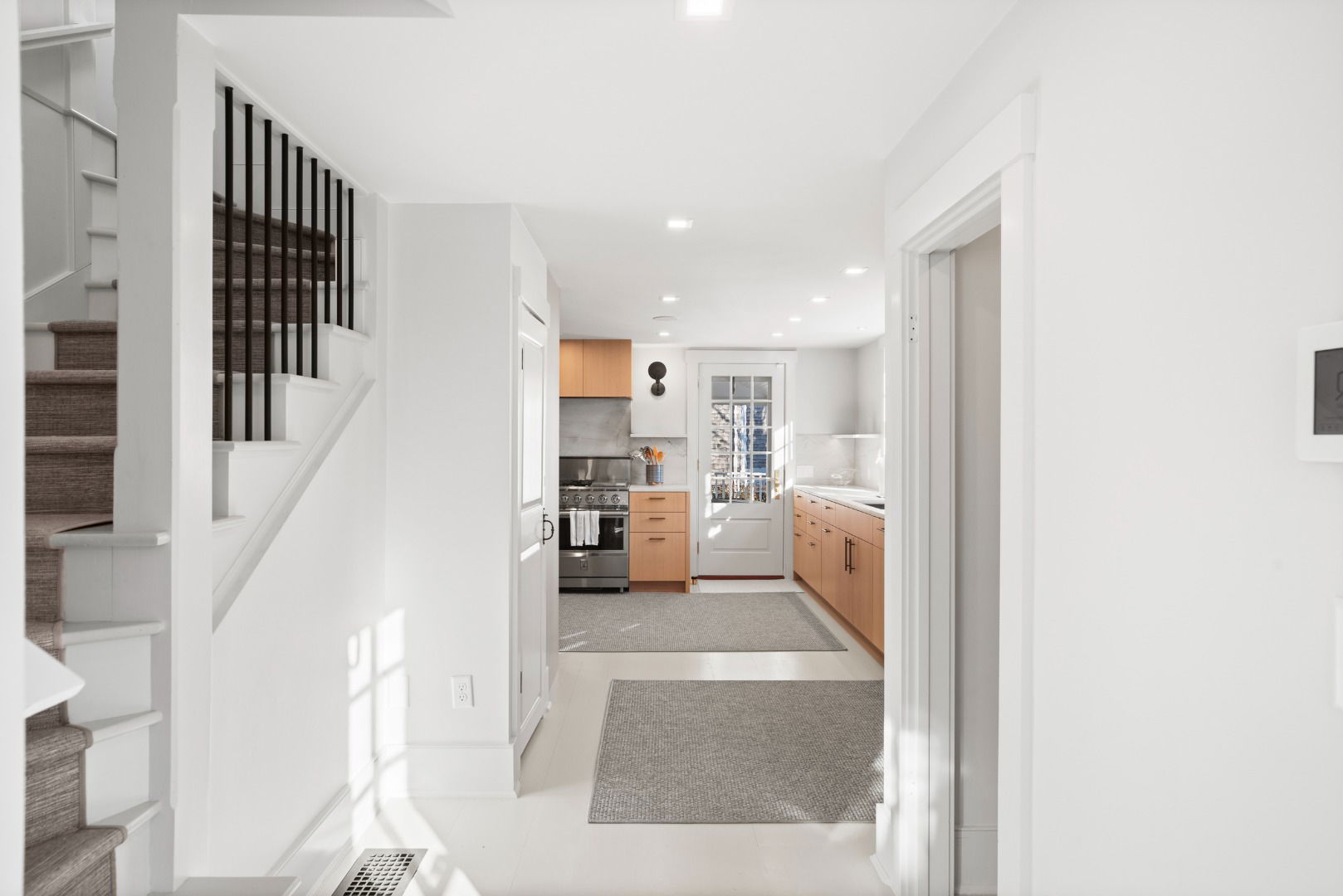 8 Ash Street photo 14
