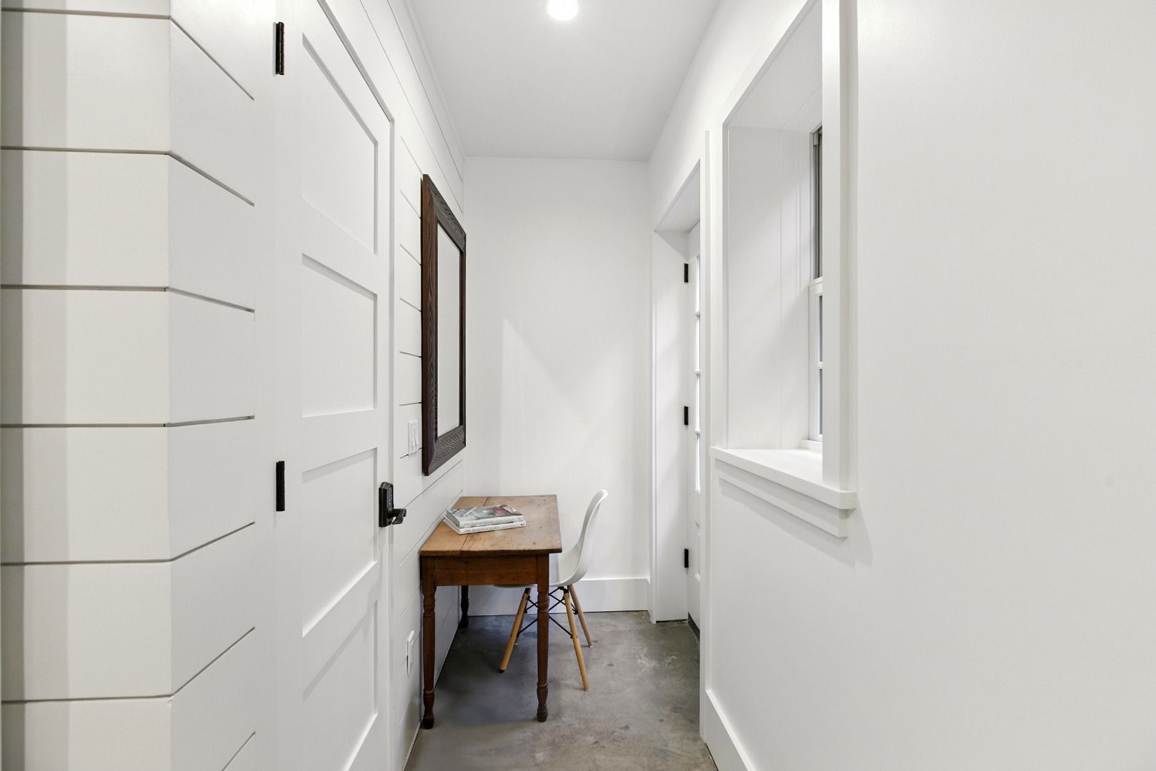 33- Vesper Lane photo 24