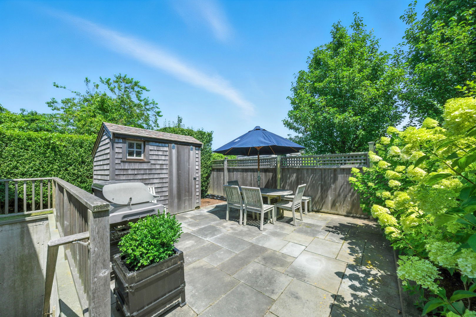 33- Vesper Lane photo 26