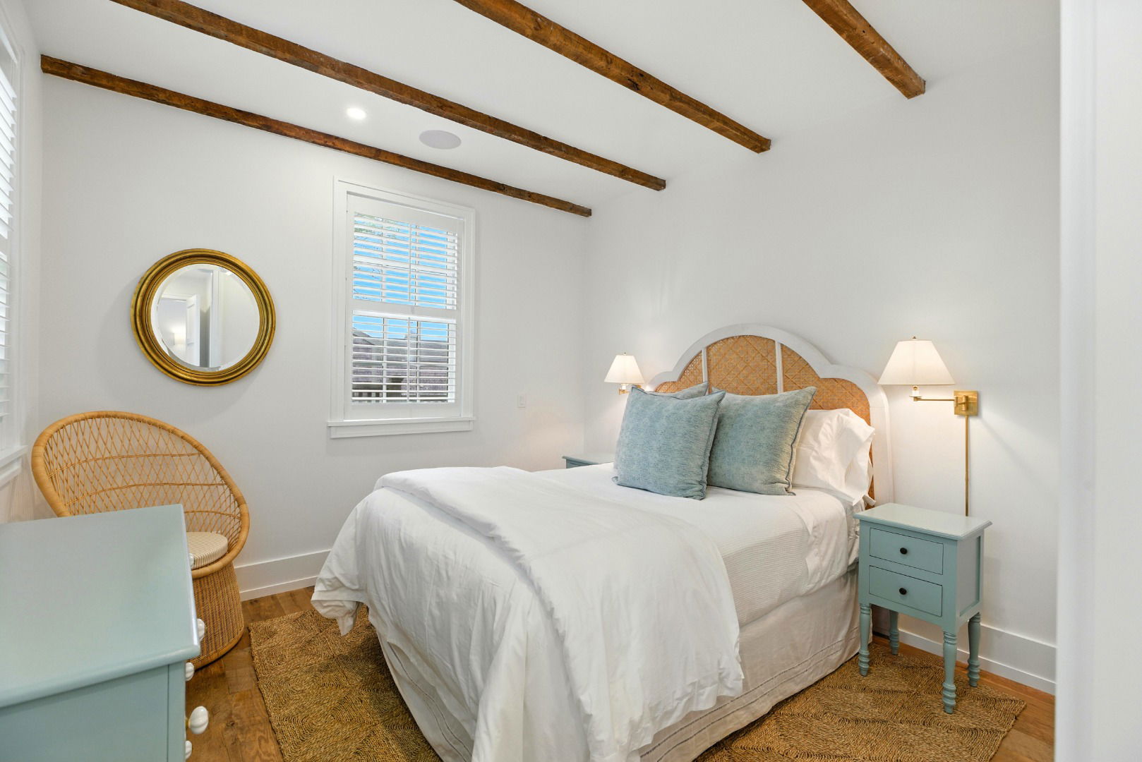 33- Vesper Lane photo 6