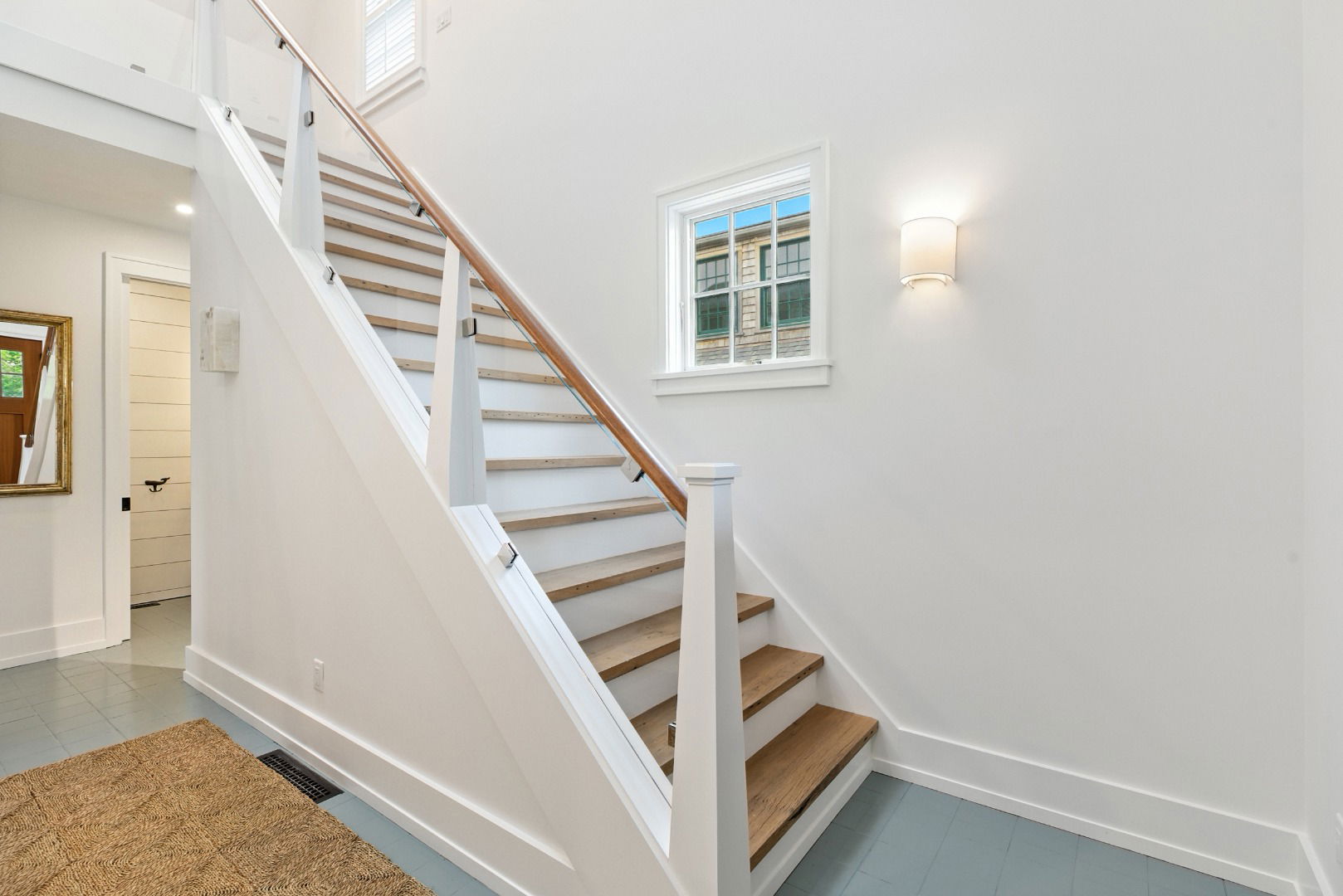 33- Vesper Lane photo 8