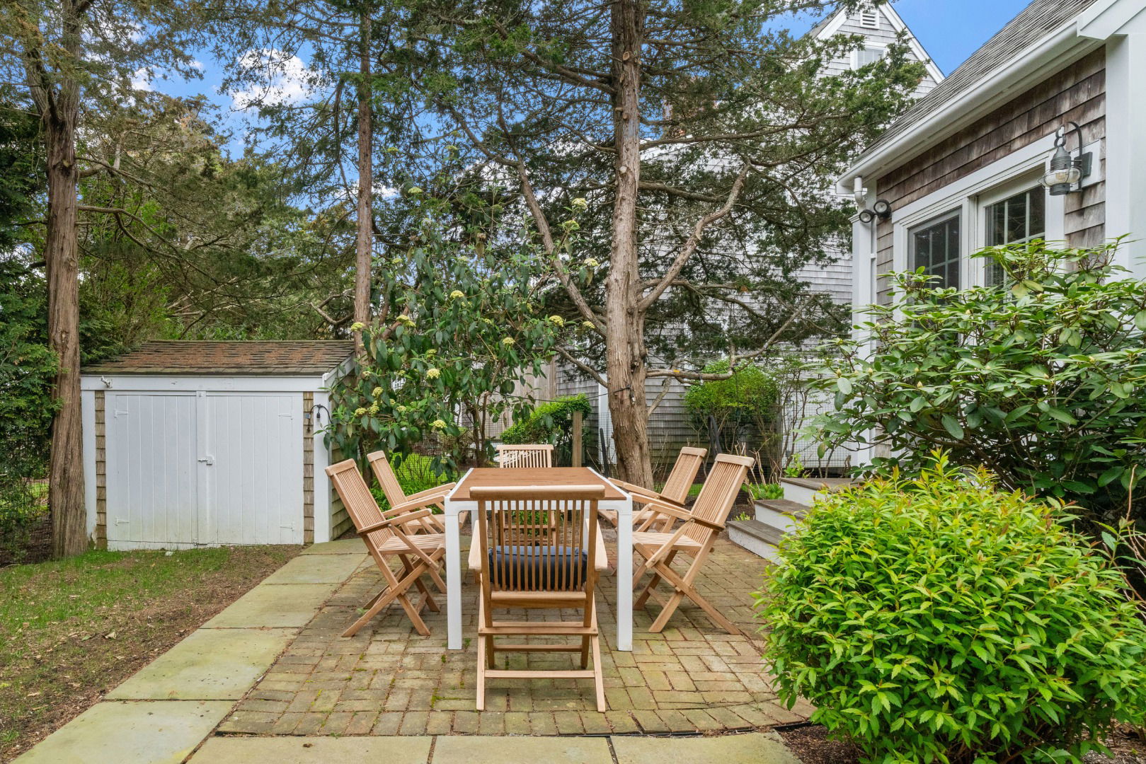 30 Washaman Avenue photo 2
