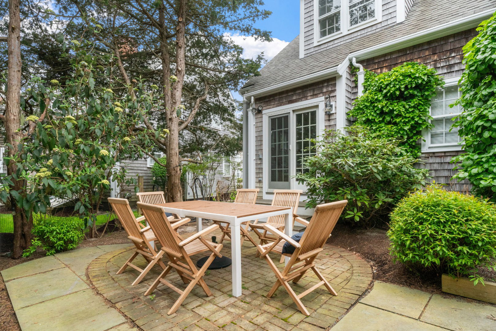 30 Washaman Avenue photo 6