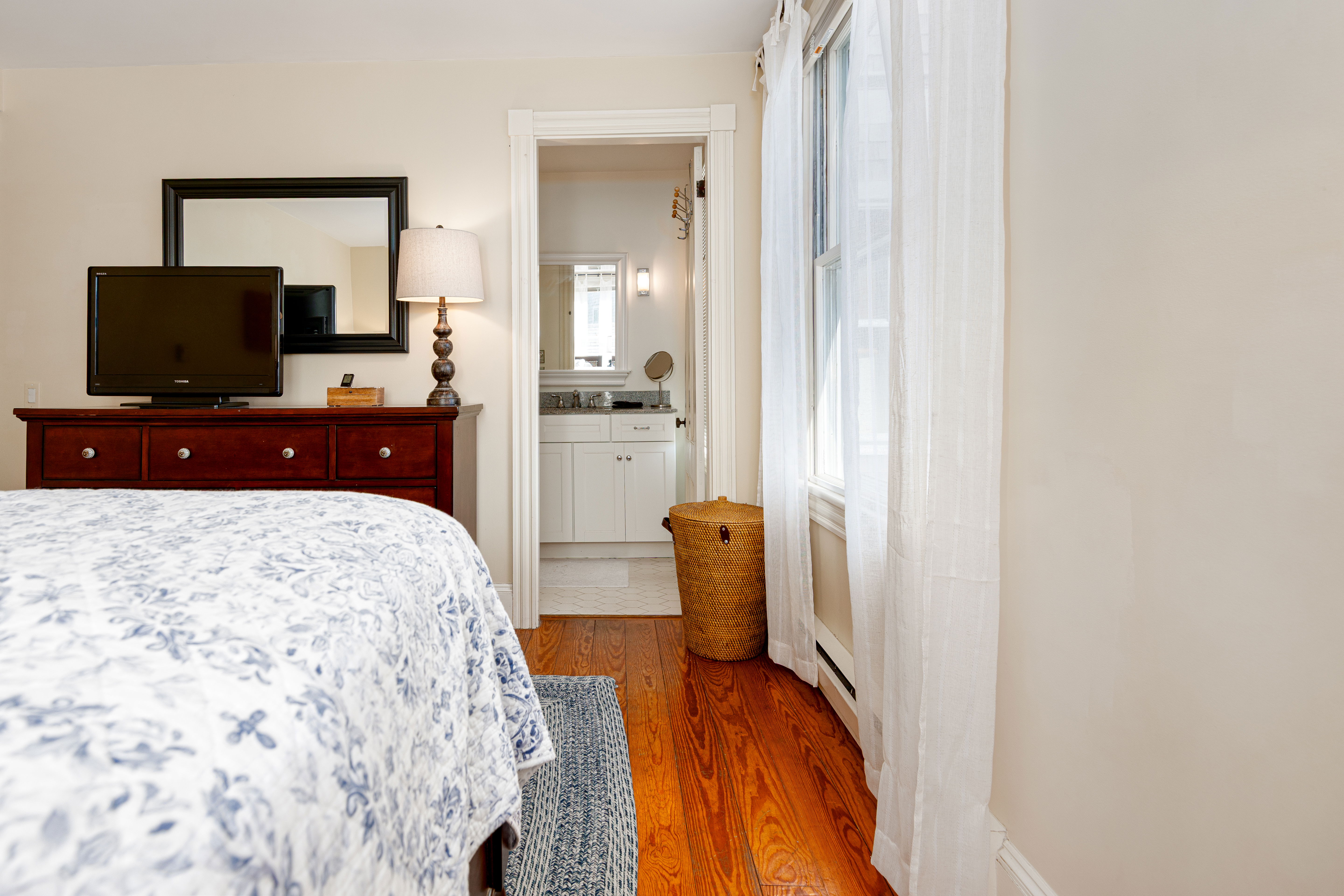 8 Cliff Road photo 25
