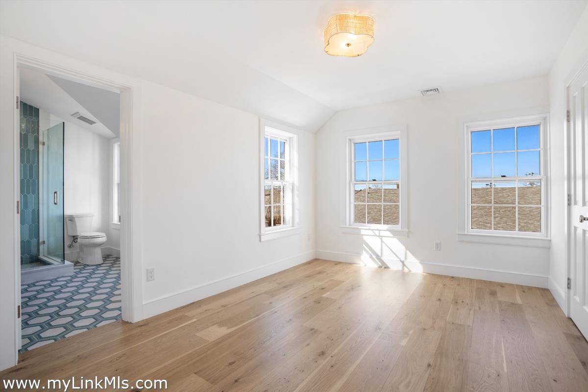 22 Vestal Street photo 30