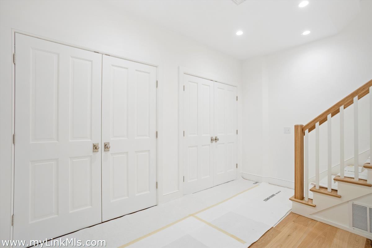 22 Vestal Street photo 37