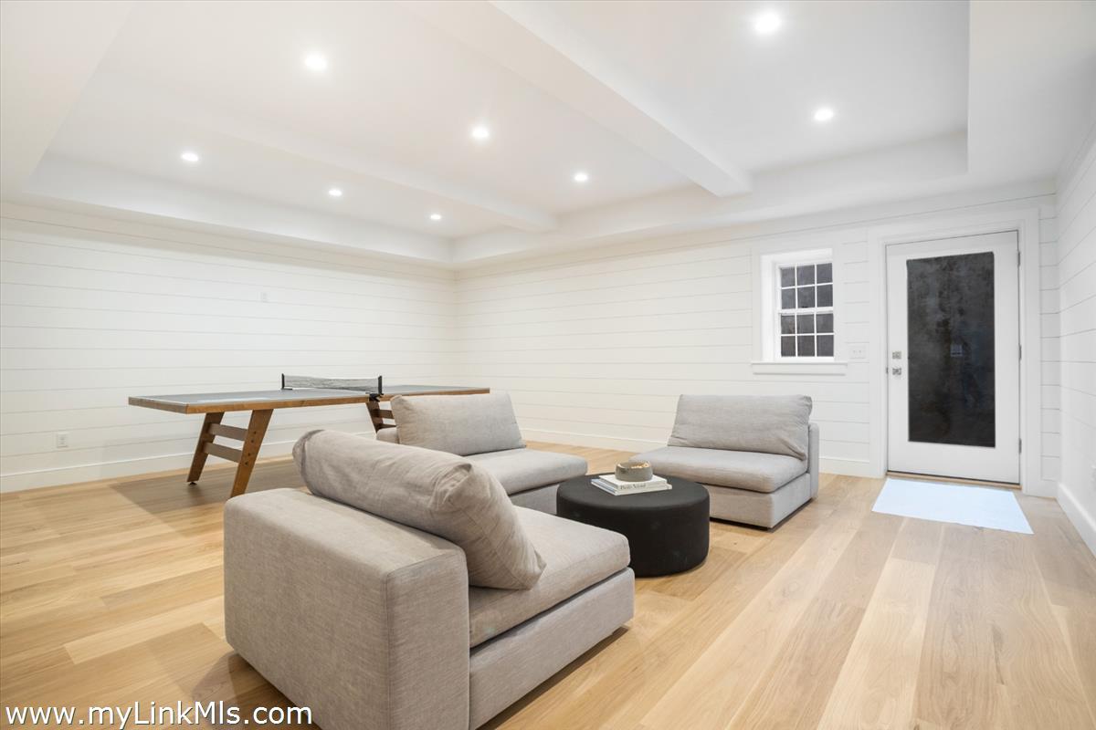 22 Vestal Street photo 38