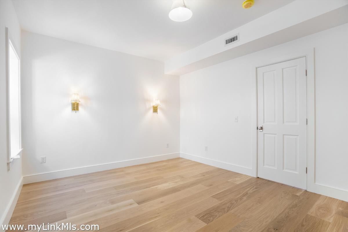 22 Vestal Street photo 41