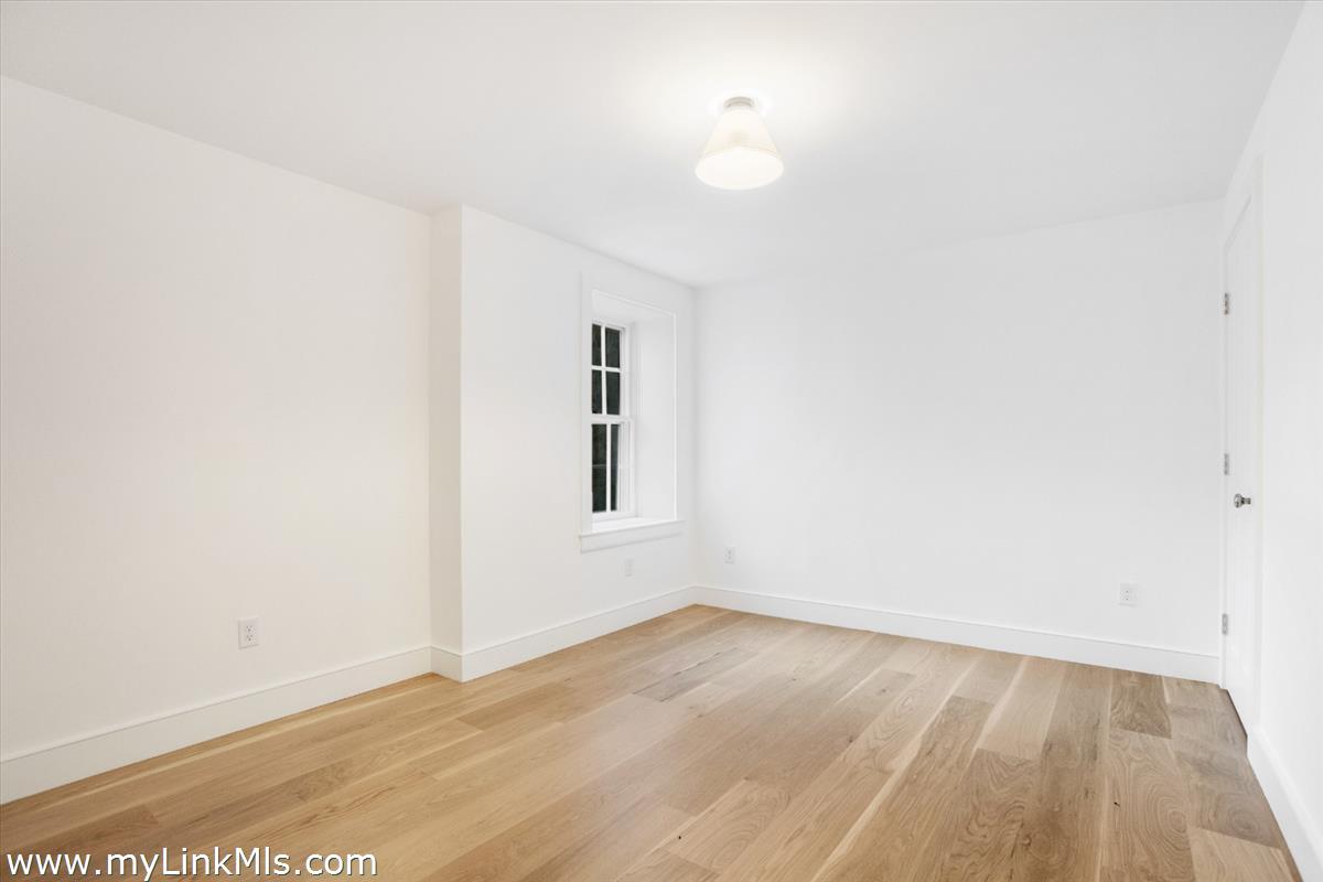 22 Vestal Street photo 42