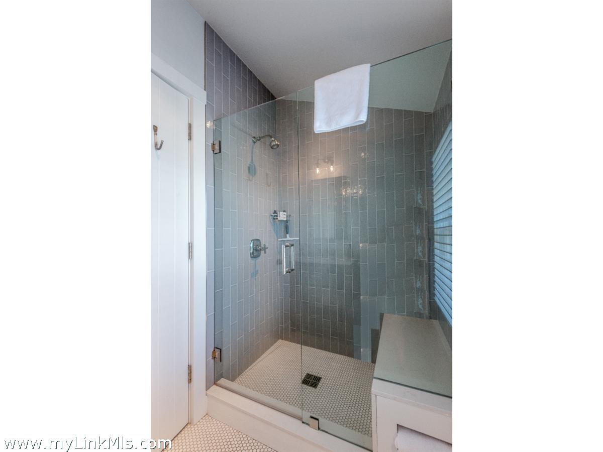 15 Meader Street photo 17