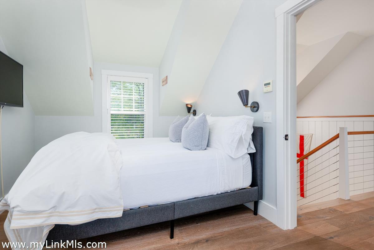 15 Meader Street photo 18