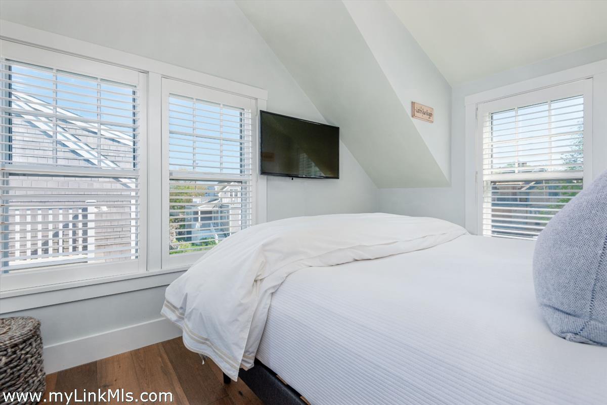 15 Meader Street photo 19