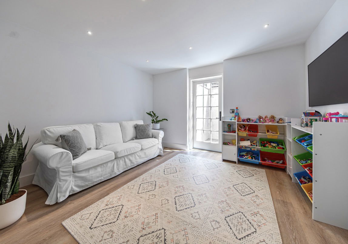 16 Somerset Road photo 21