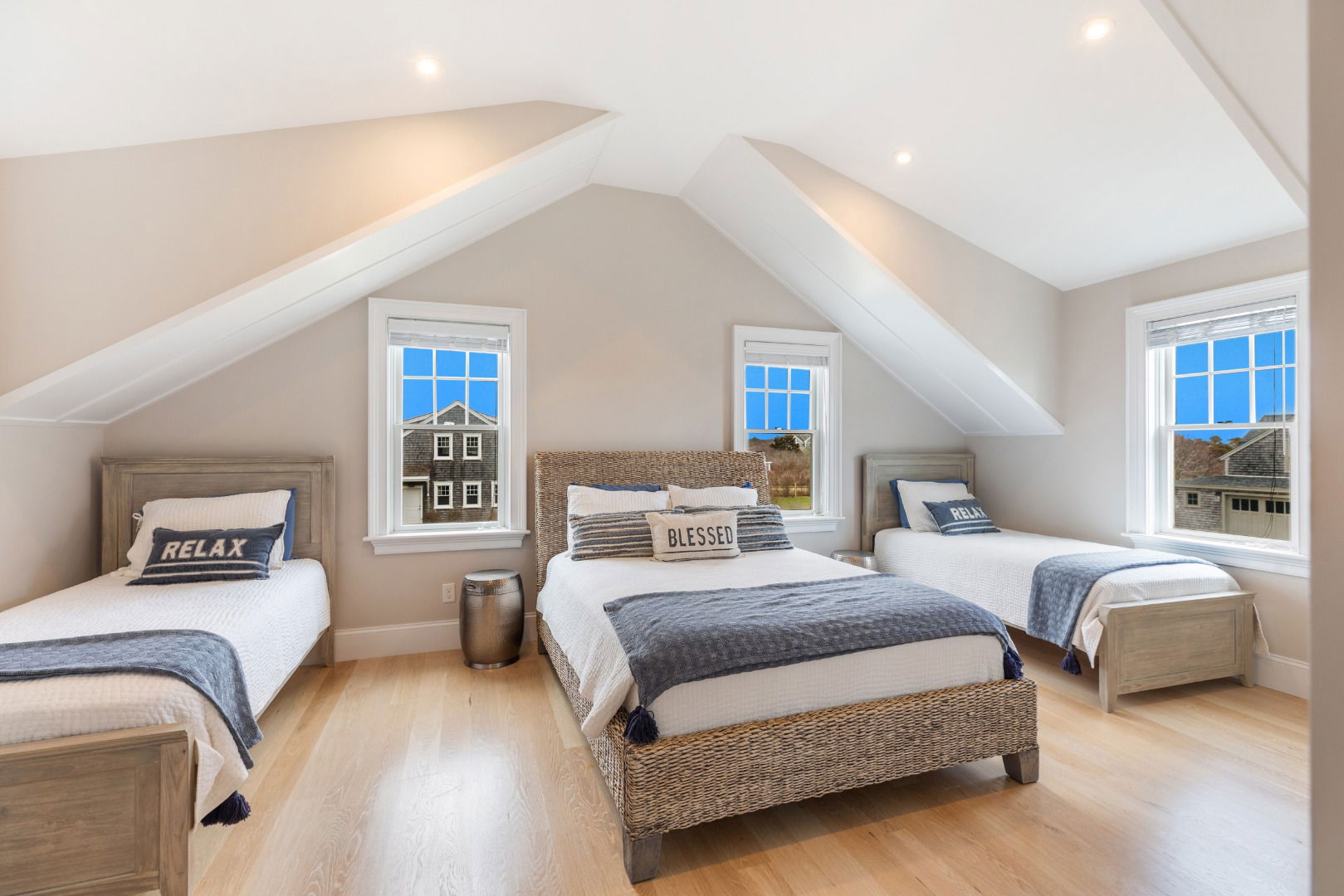 24 Nonantum Avenue photo 36