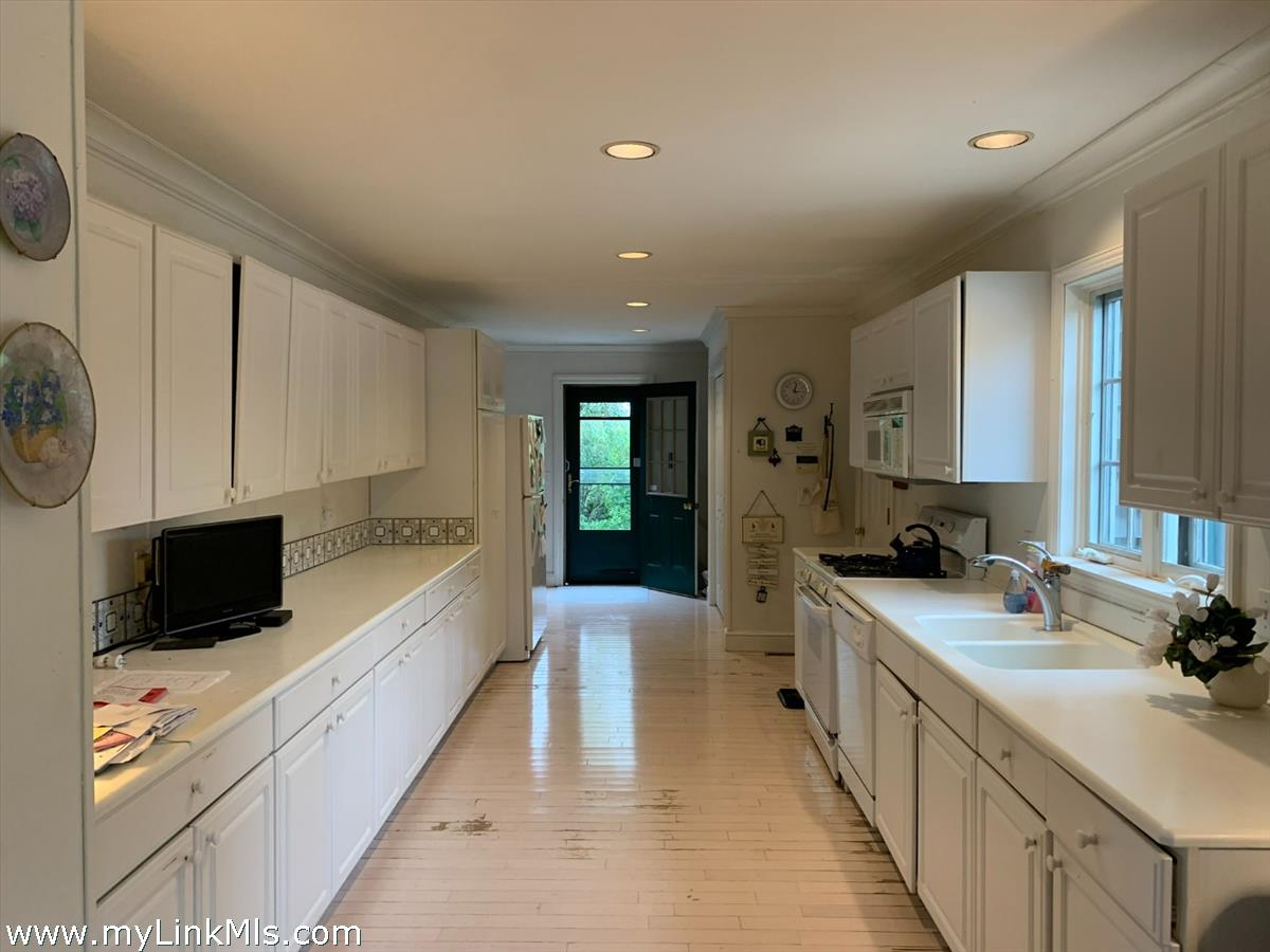 160 Madaket Road photo 13