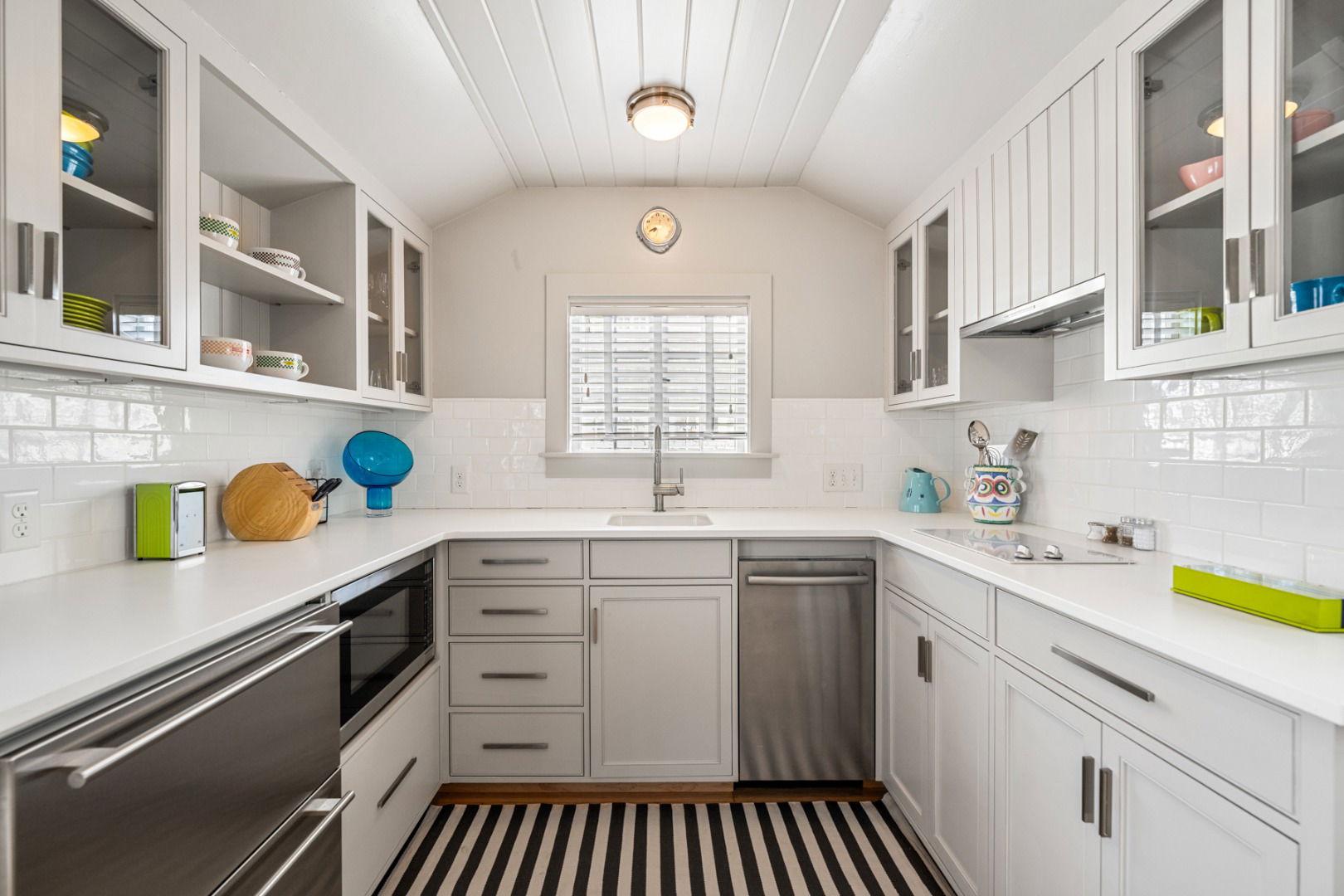 1 Ocean Avenue photo 39