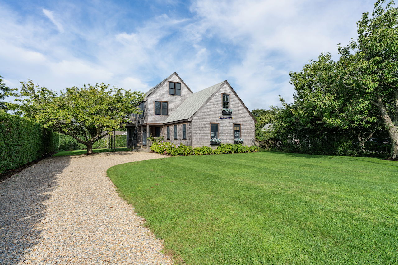 Photo of Nantucket vacation rental property at 44 Sankaty Road, Nantucket MA 02564