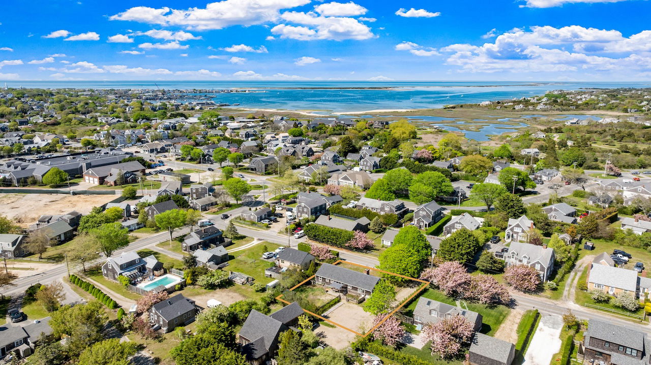 Photo of Nantucket vacation rental property at 3 Newtown Road, Nantucket MA 02554