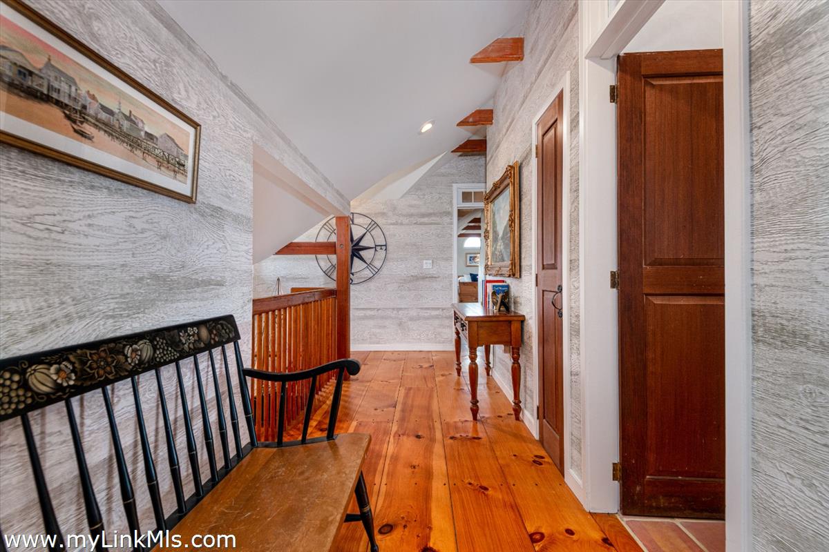6 Marion Avenue photo 12