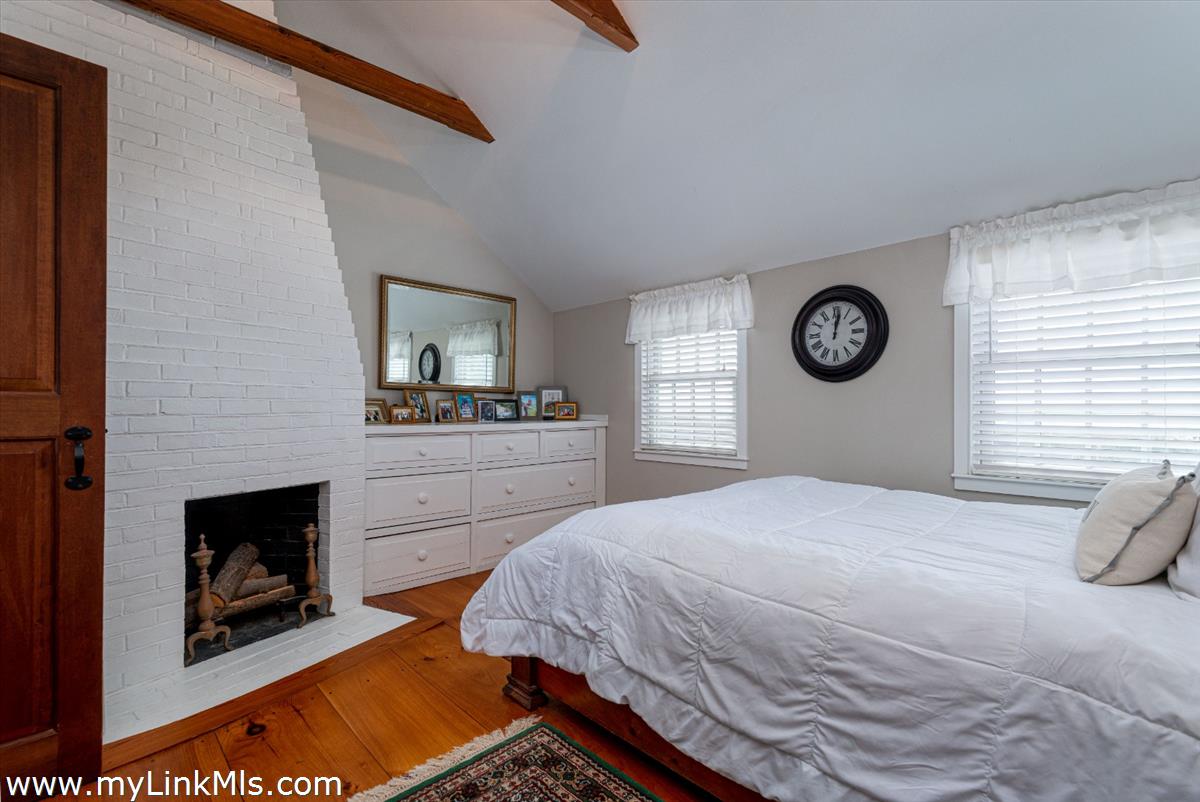 6 Marion Avenue photo 14