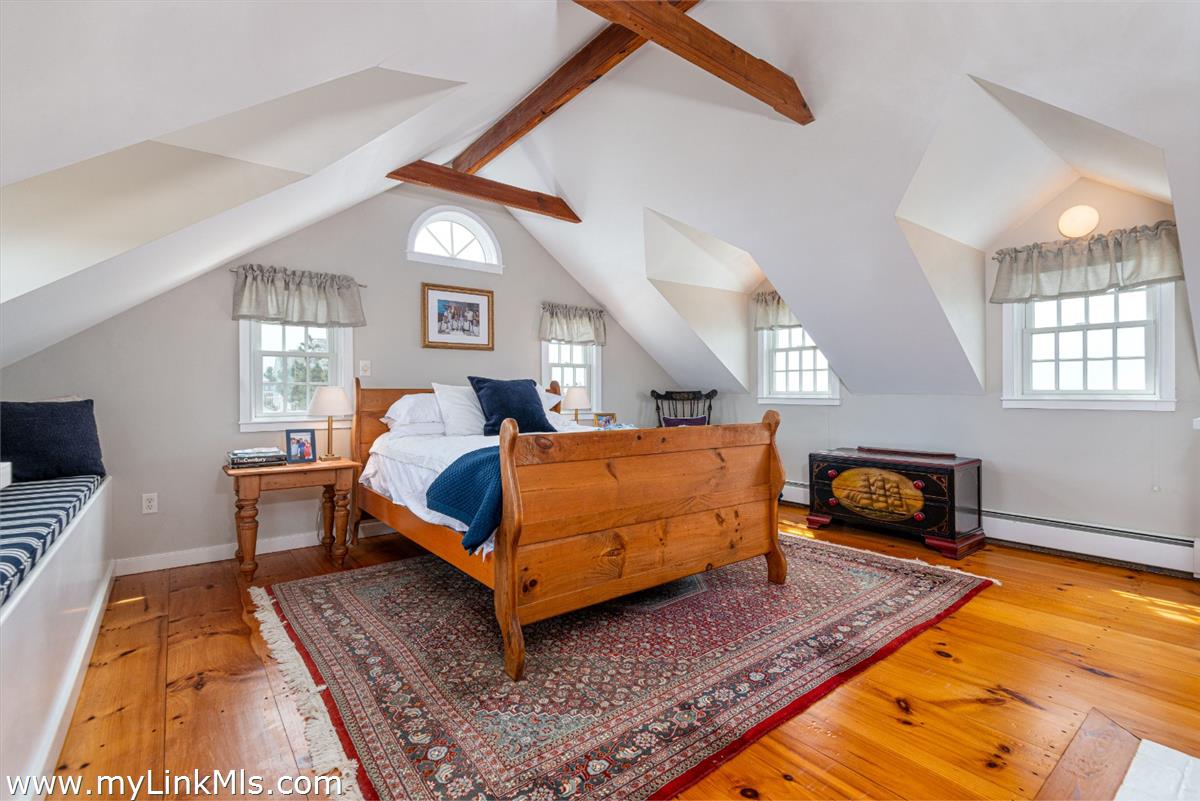 6 Marion Avenue photo 16
