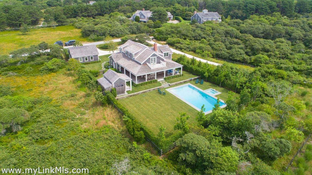 Photo of Nantucket vacation rental property at 5 Brier Patch Road, Nantucket MA 02554