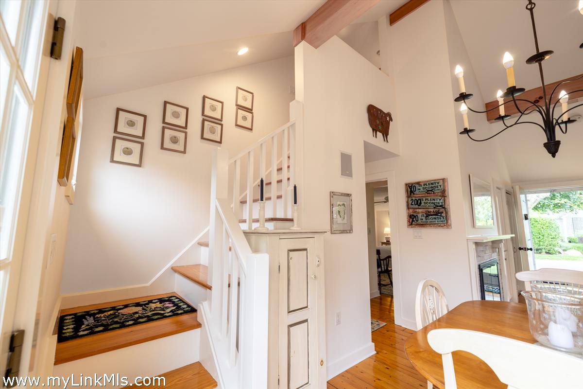 2 Towaddy Lane photo 10