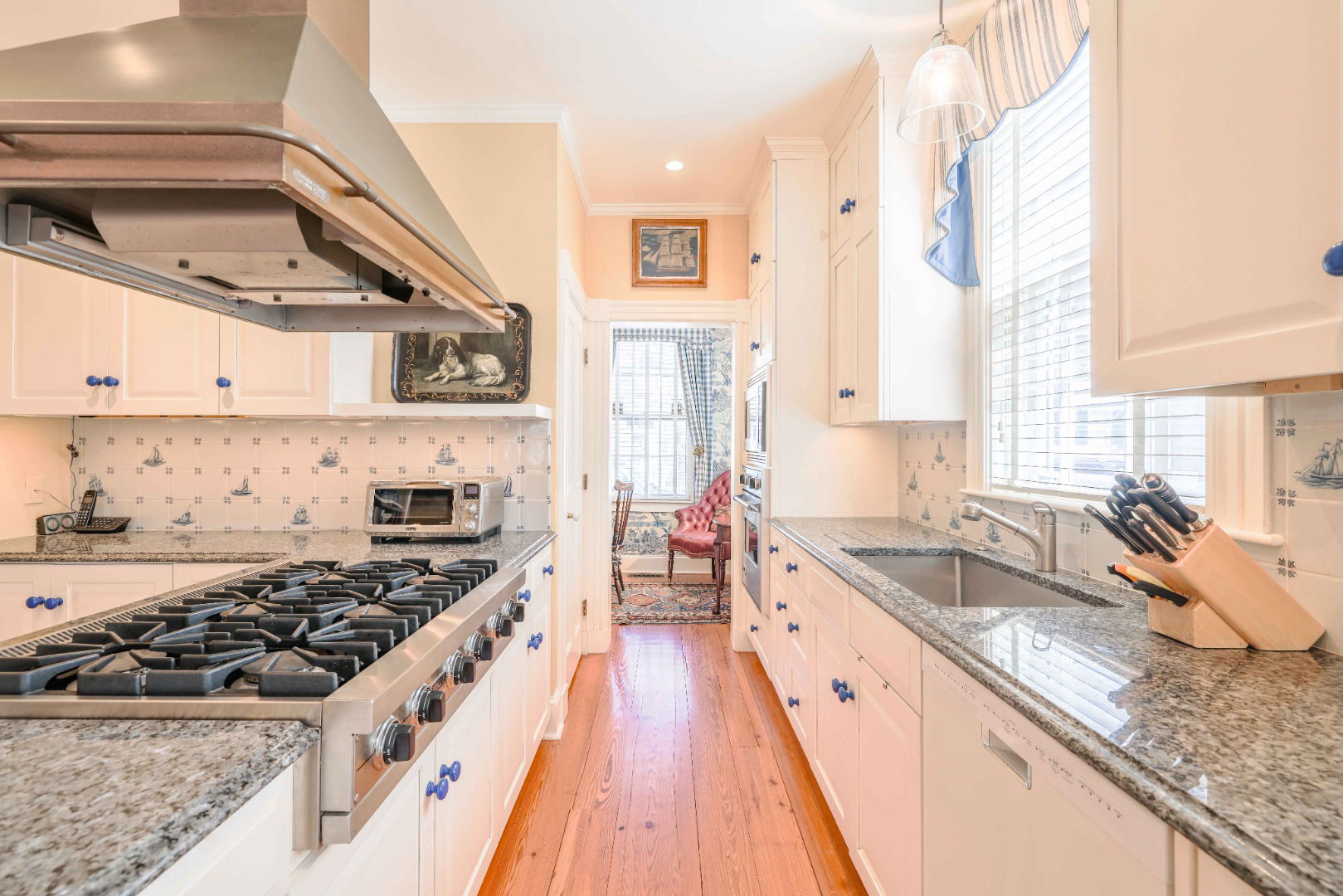 9 Pleasant Street photo 19