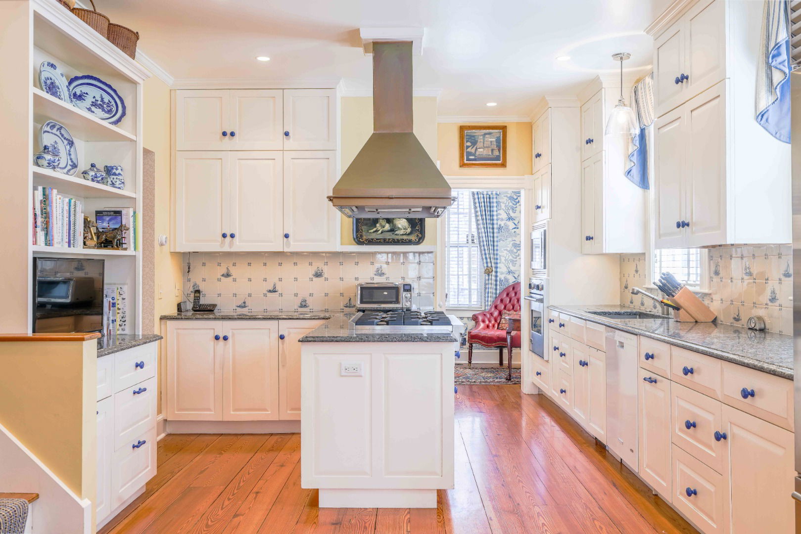 9 Pleasant Street photo 21