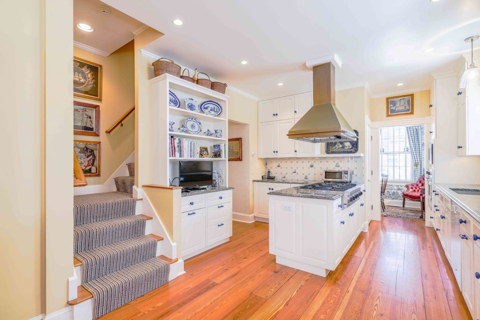 9 Pleasant Street photo 22