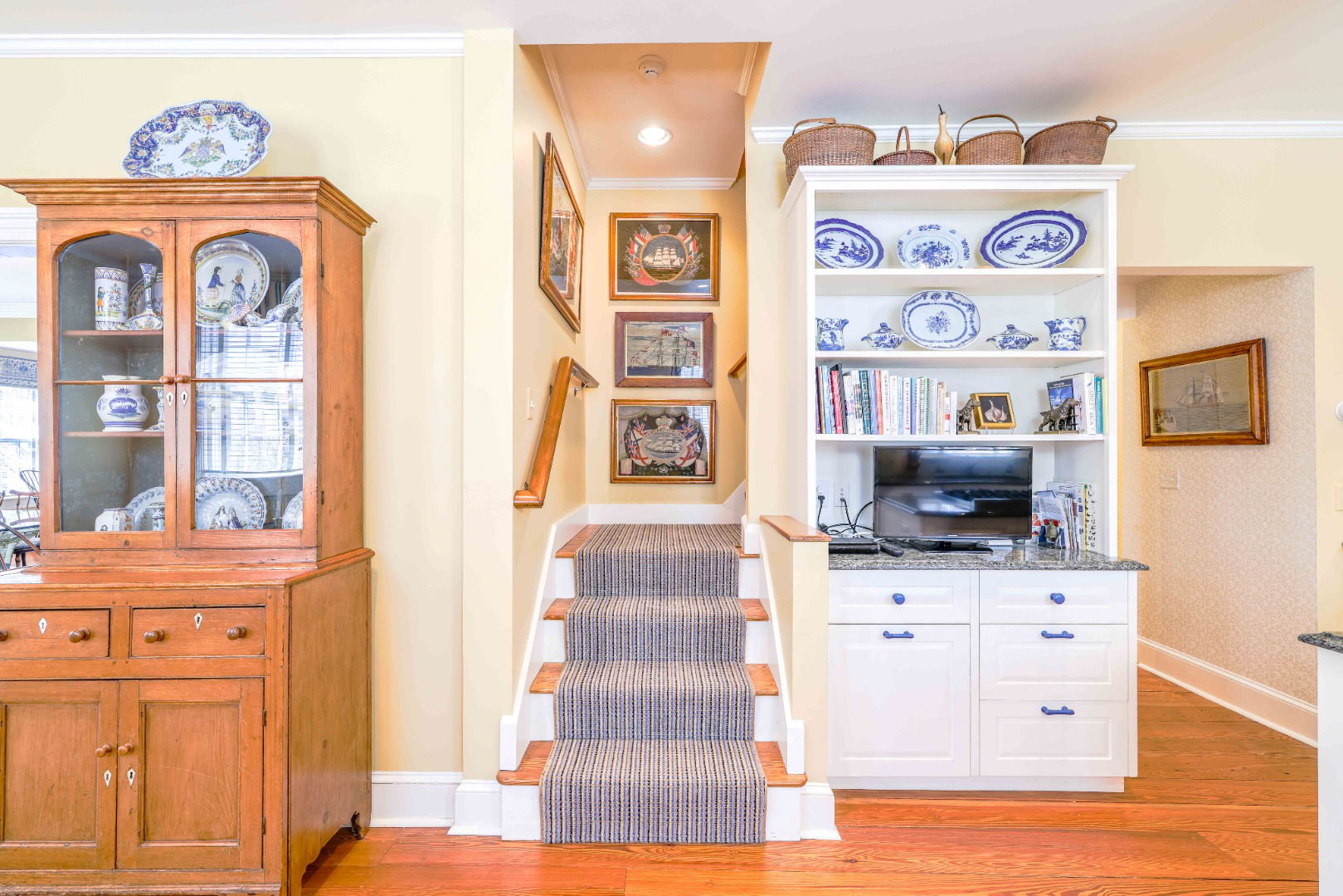 9 Pleasant Street photo 23