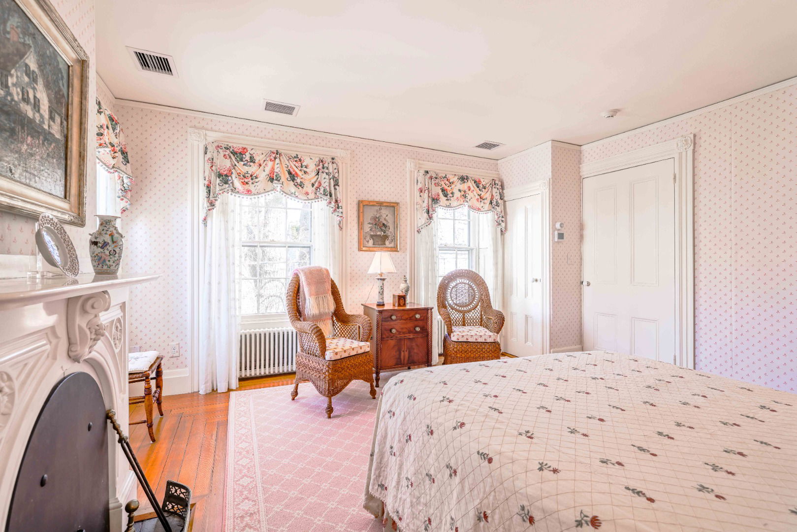 9 Pleasant Street photo 31