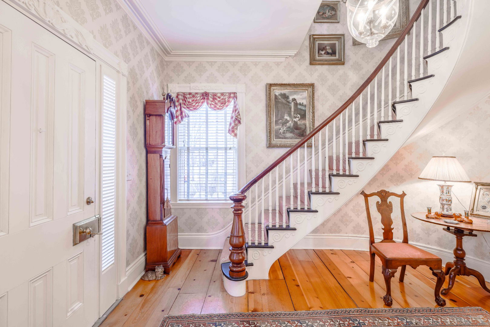 9 Pleasant Street photo 6