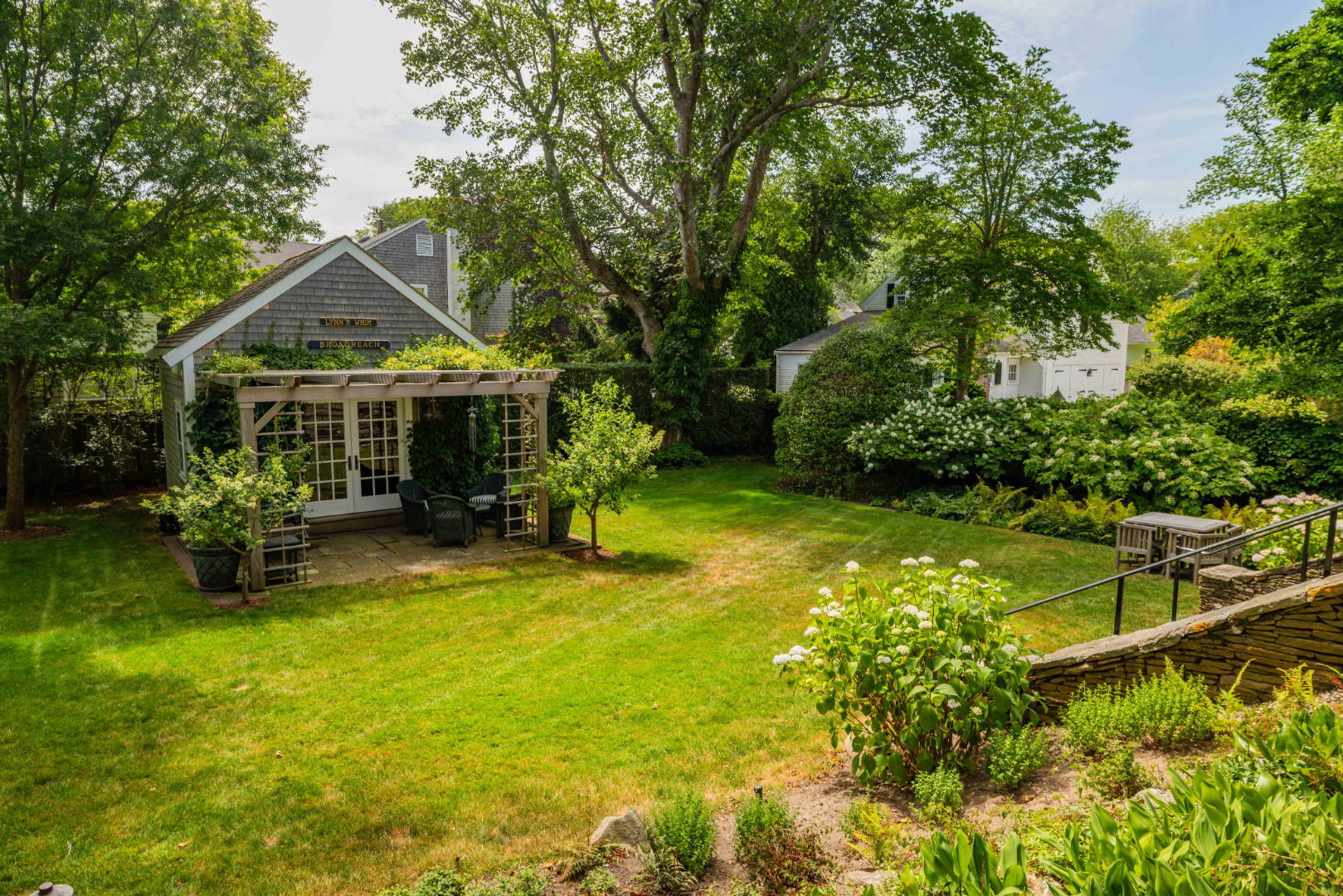 9 Pleasant Street photo 60