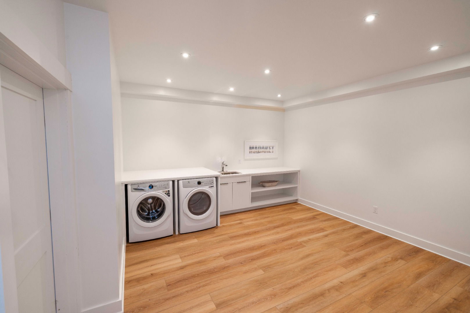 37 Starbuck Road photo 20