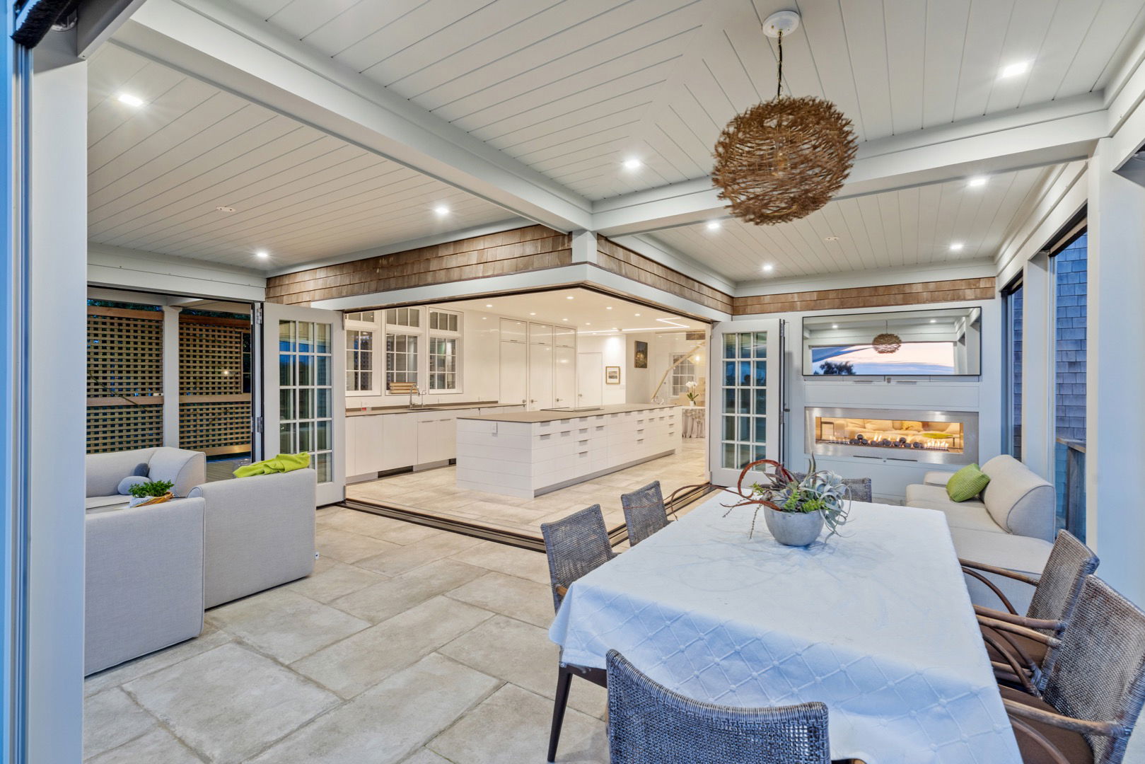 14 Bassett Road photo 128