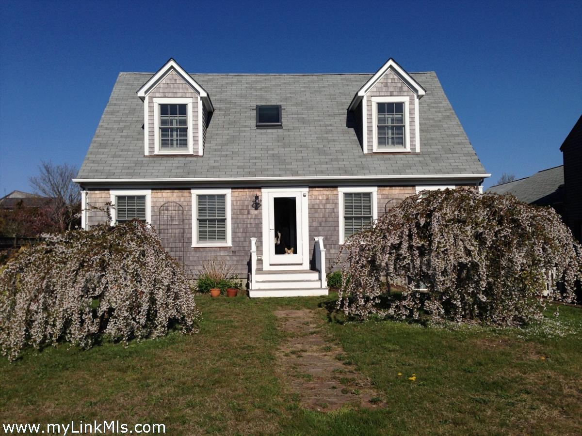 Photo of Nantucket vacation rental property at 11 Perry Lane, Nantucket MA 02554
