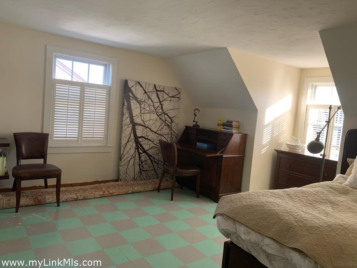 11 Perry Lane photo 13