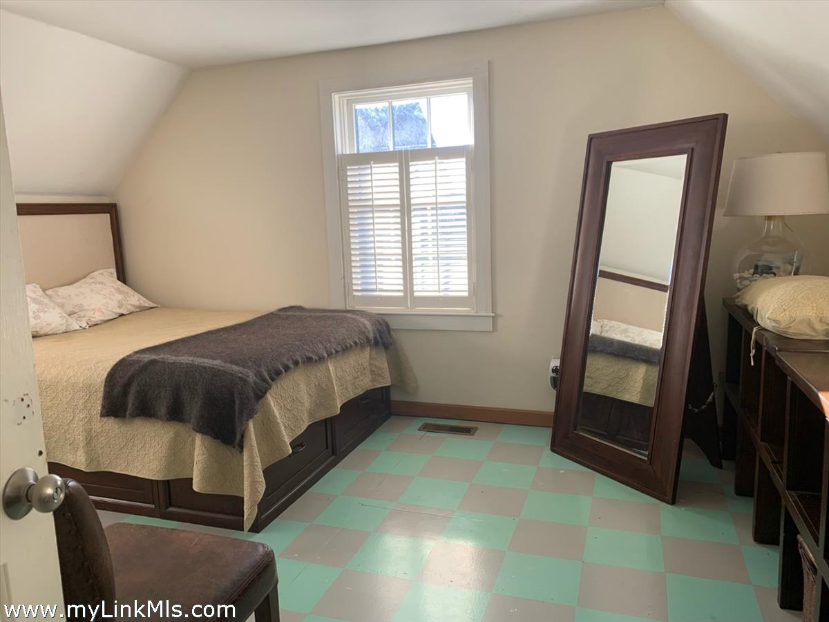 11 Perry Lane photo 14
